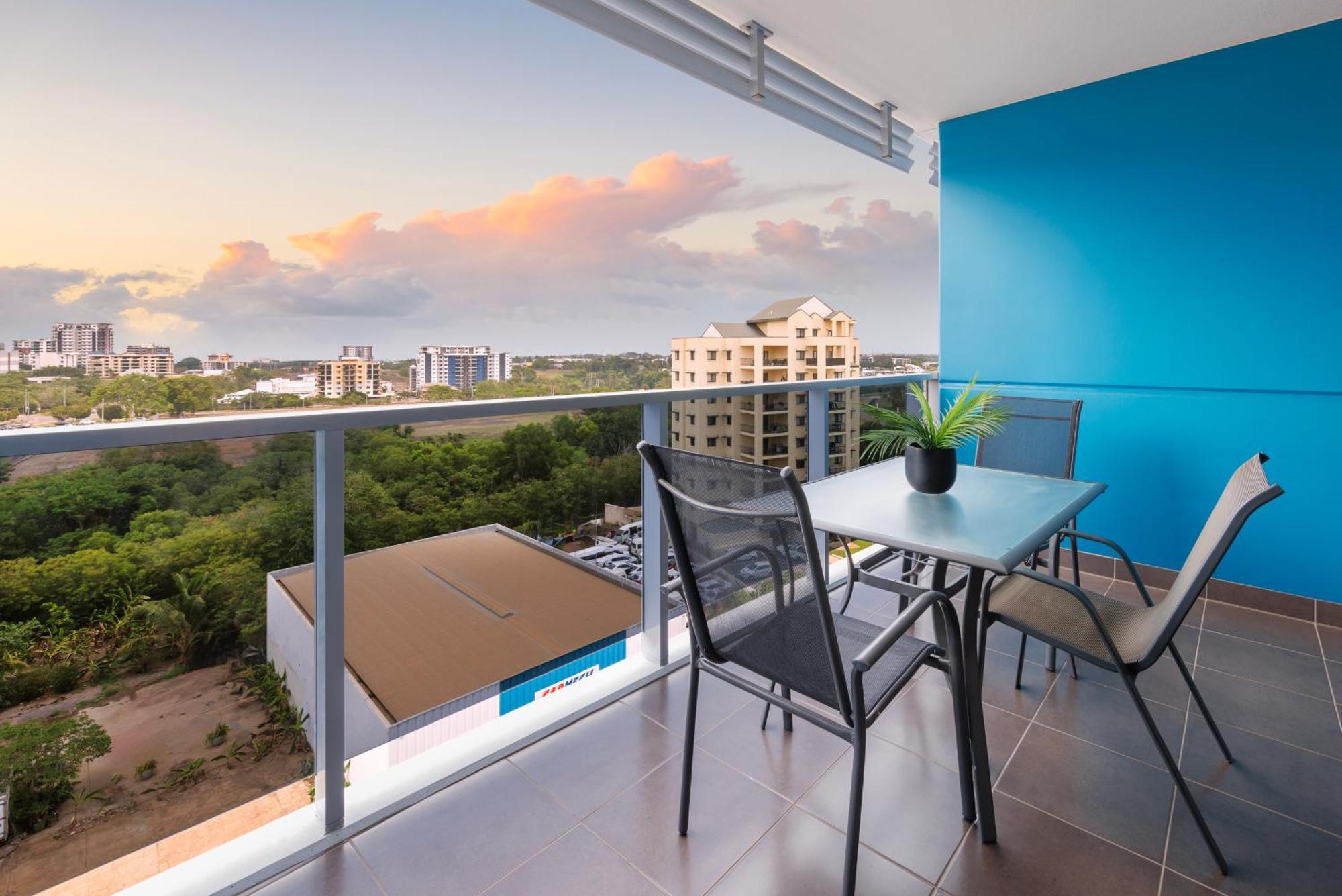 Ramada Suites by Wyndham Zen Quarter Darwin Exterior foto