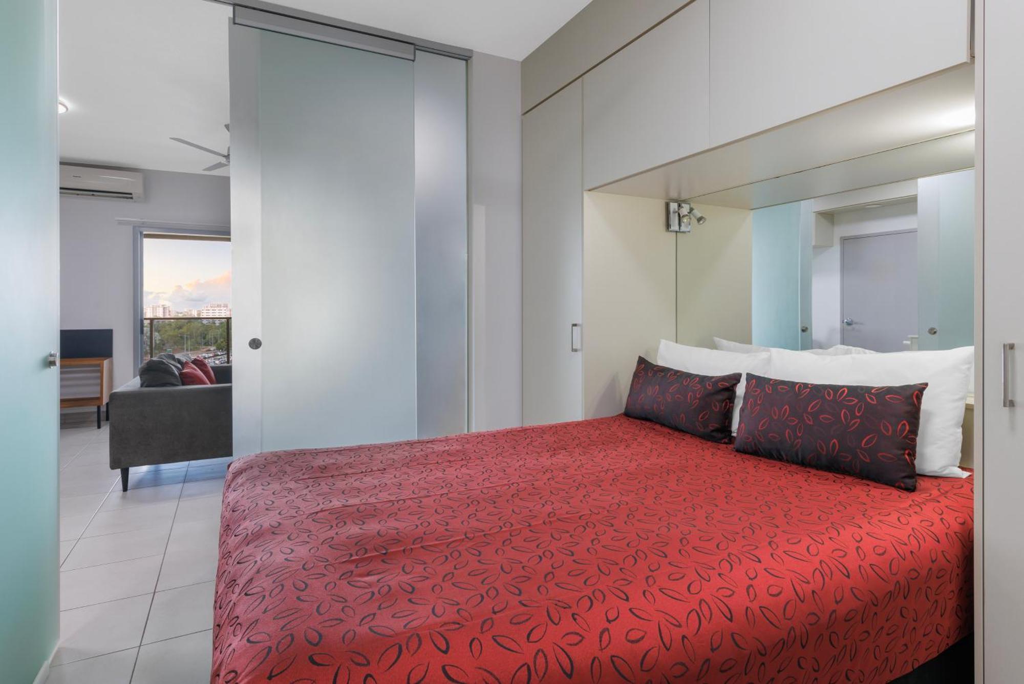 Ramada Suites by Wyndham Zen Quarter Darwin Exterior foto