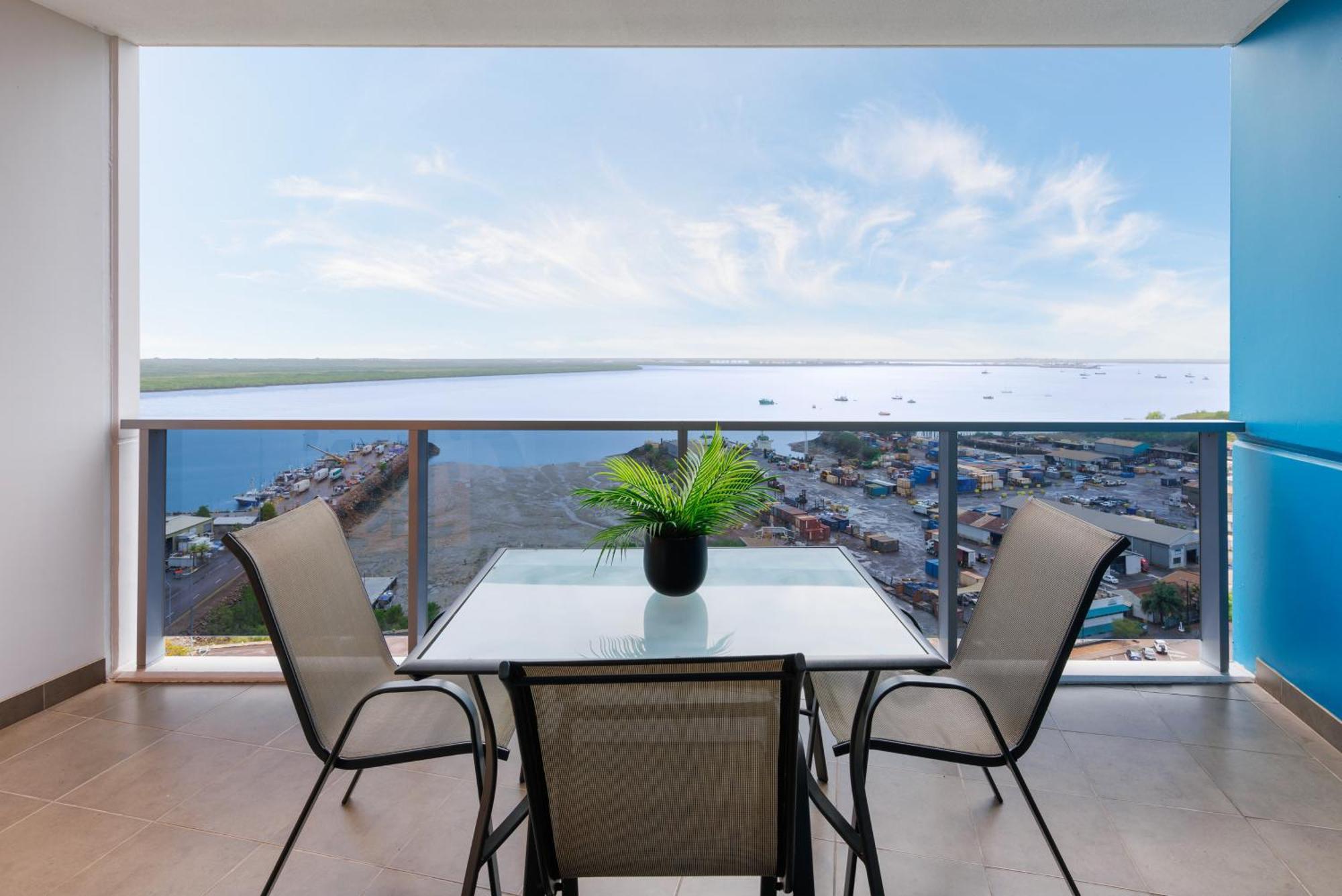 Ramada Suites by Wyndham Zen Quarter Darwin Exterior foto