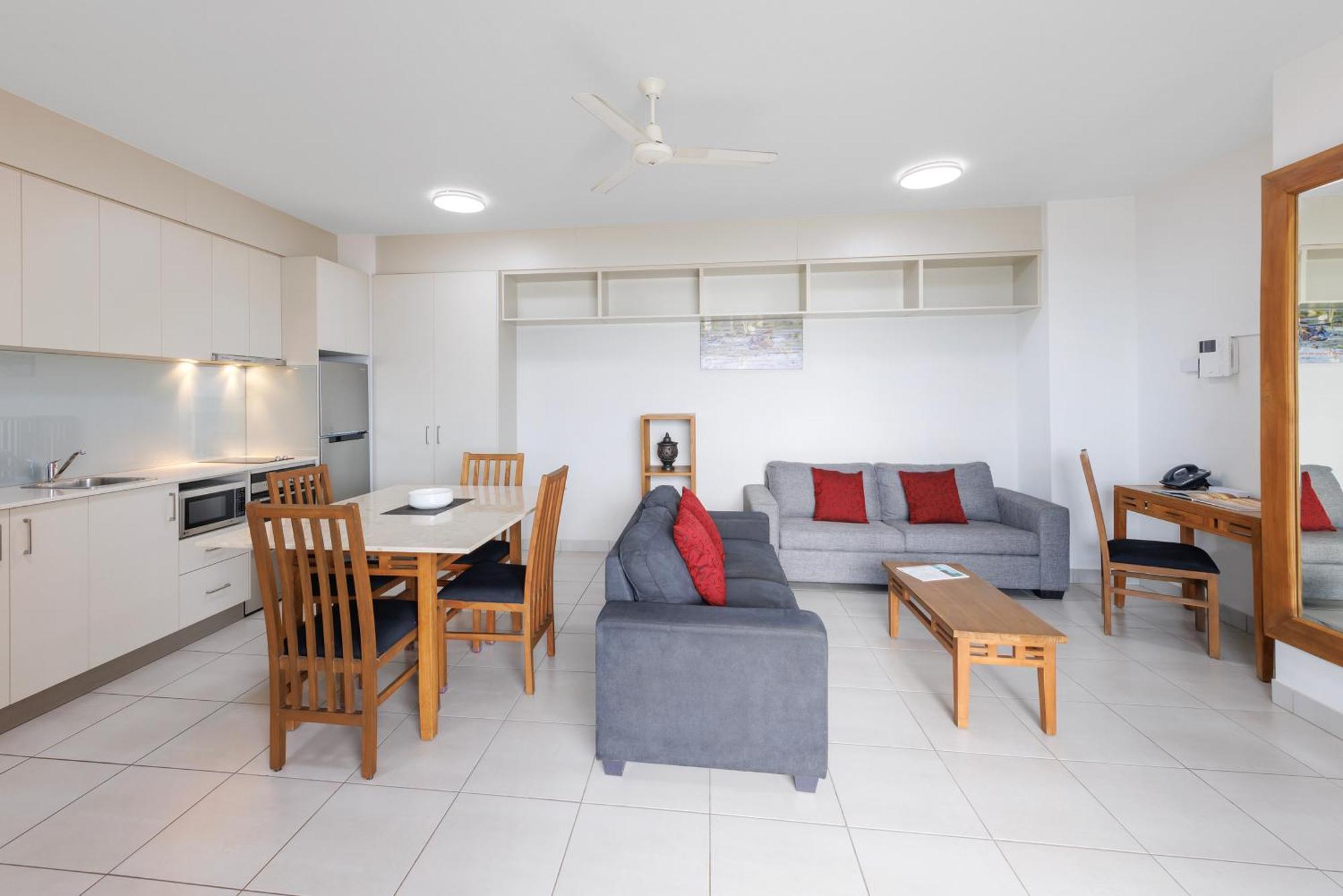 Ramada Suites by Wyndham Zen Quarter Darwin Exterior foto